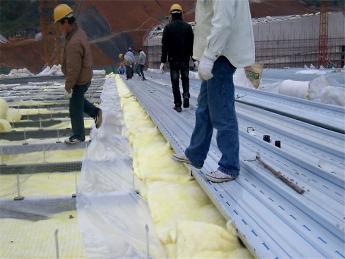 海西安吉县体育馆网架